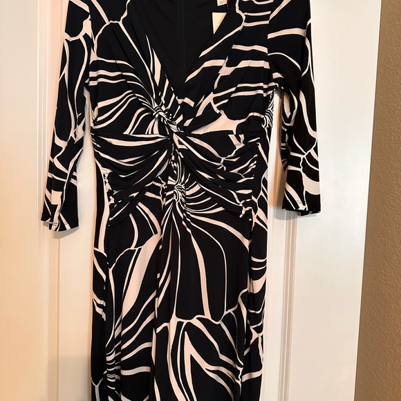 Boston Proper floral shell knot sheath dress black - Picture 2 of 3